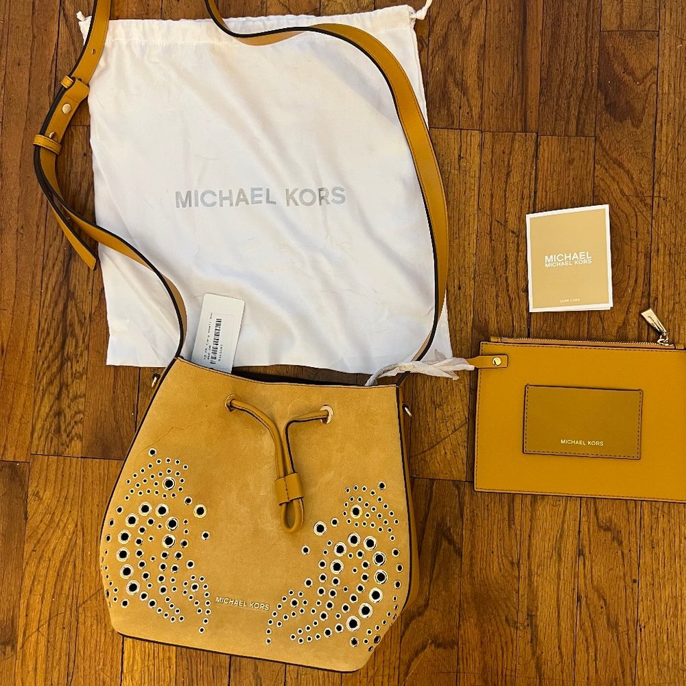 Michael Kors Cross Body Tan Sued w/Leather Trim & Gold eyelets/Logo Bag, NWT